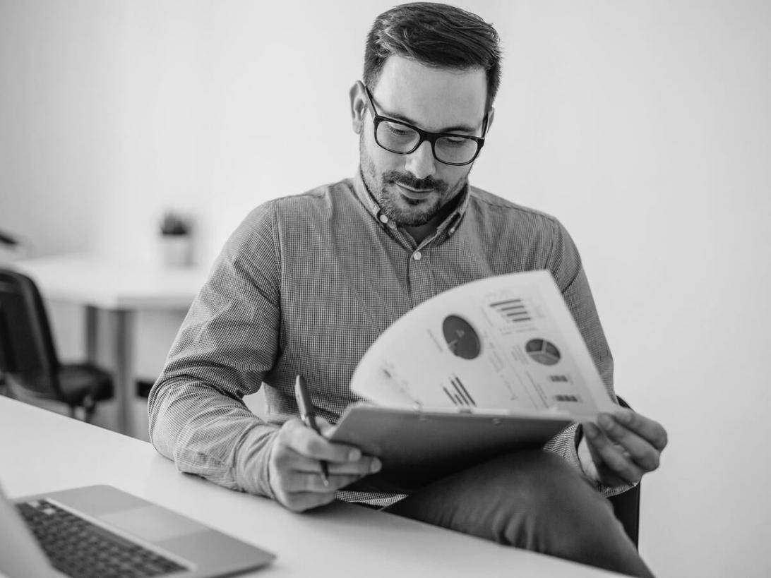 Financial planning session workspace